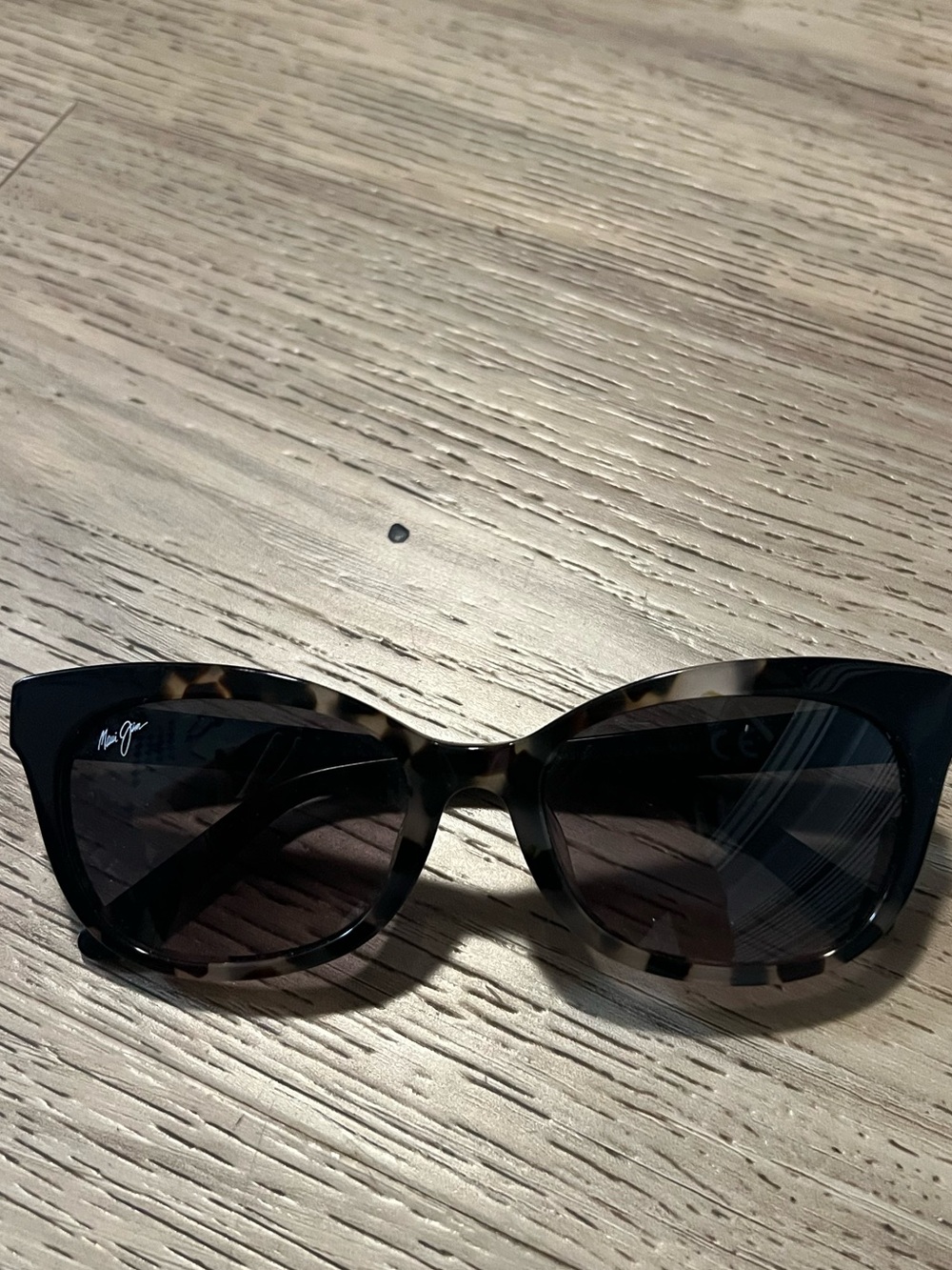 Maui Jim Women's Tortoiseshell Cat-Eye Sunglasses - Black/Brown Gradient Lenses